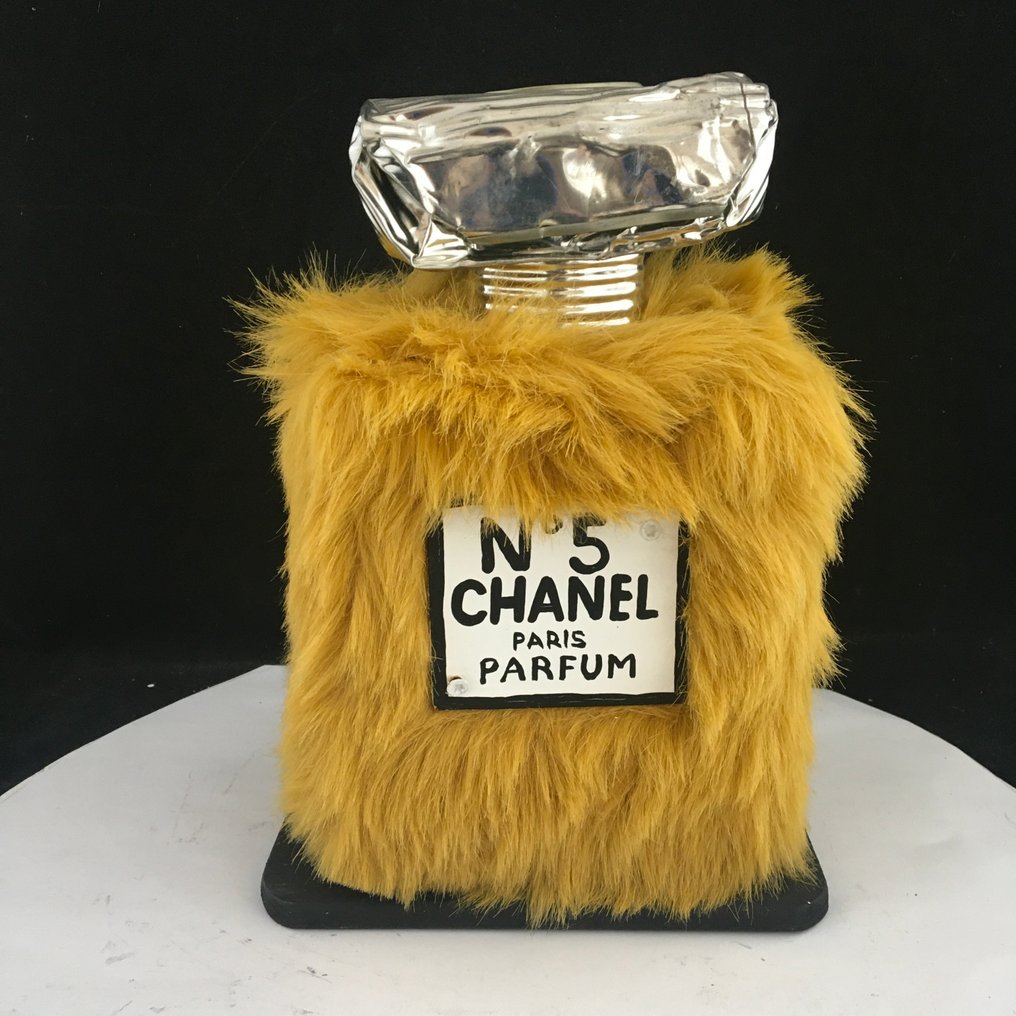 Norman Gekko - YELLOW CHEWBACCA CHANEL #1.0