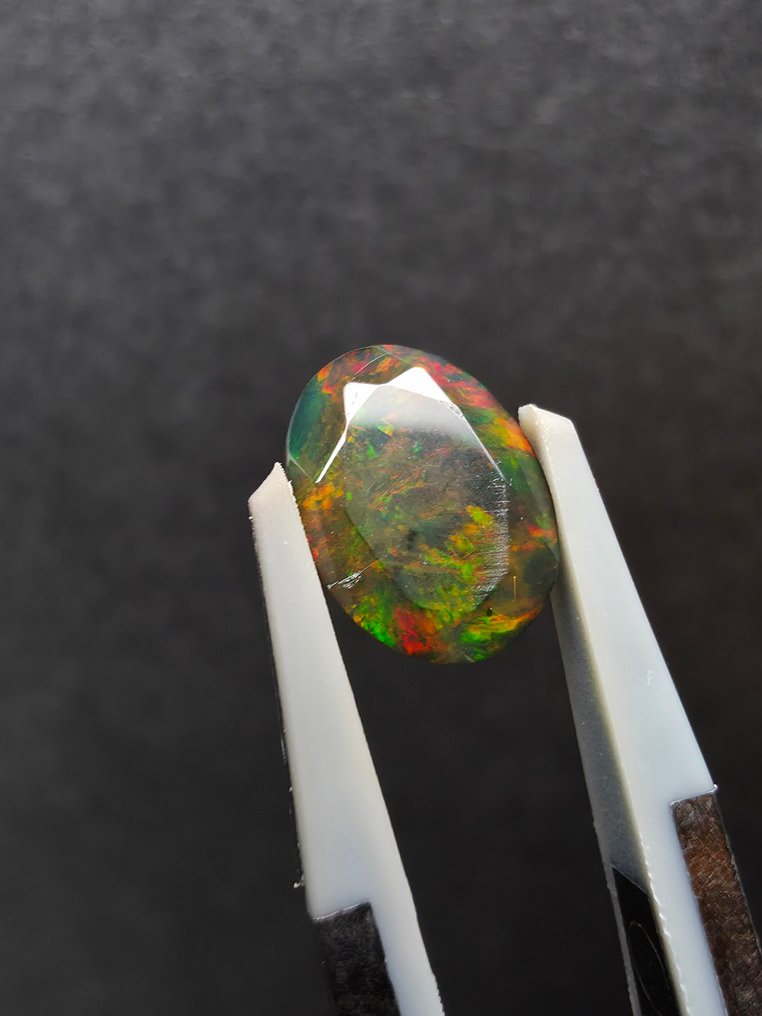 3.25 tcw Μαύρος Όπαλ Πολυδιάστατος- 0.65 g - (4) #2.1