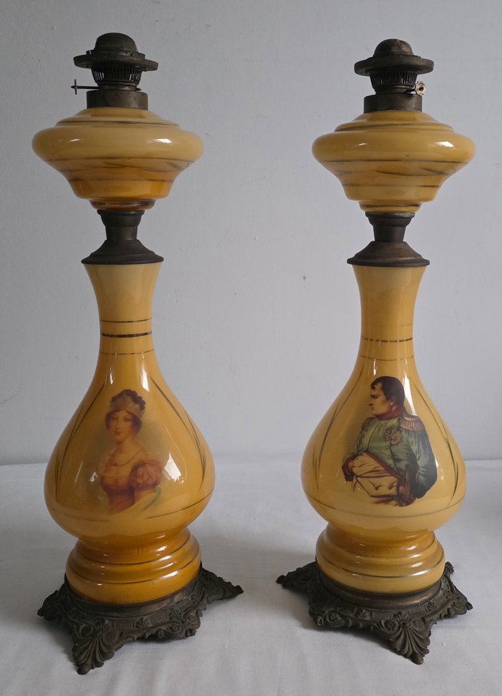 油燈 (2) - 乳白色玻璃 - 一、拿破仑与约瑟芬 #4.3