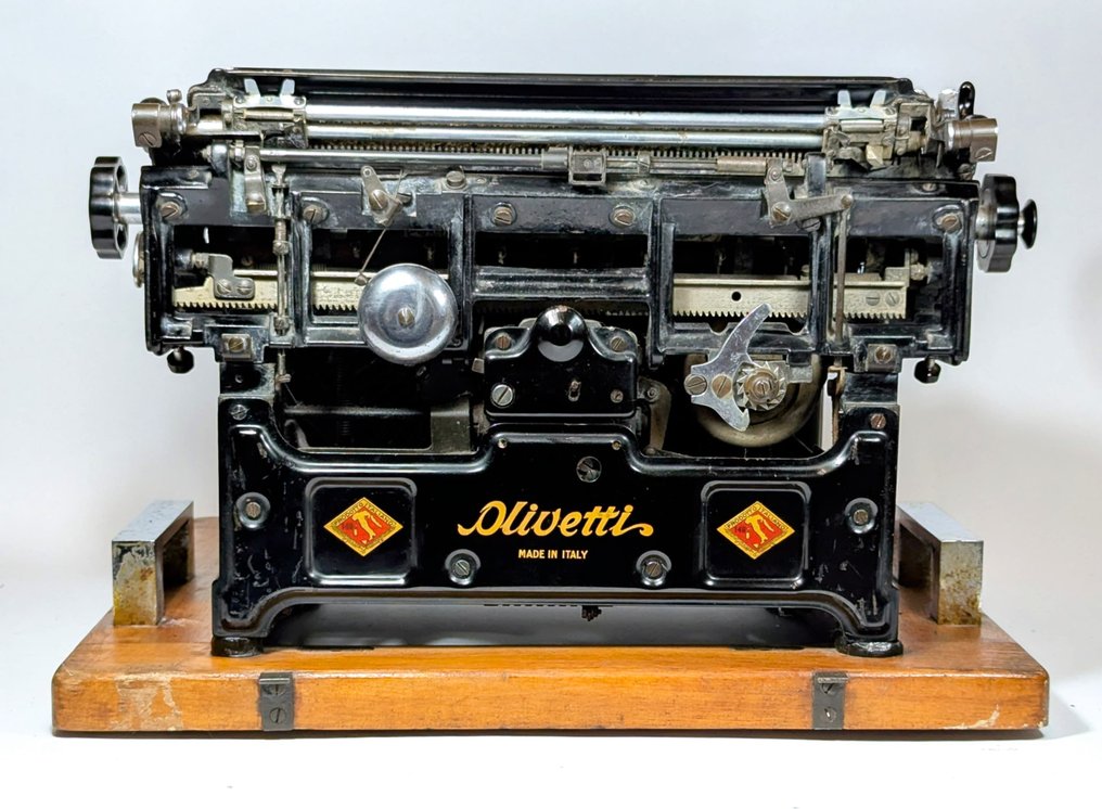 Gino Levi Martinoli - Olivetti, M40 - Typewriter - 1930-1940 #1.0