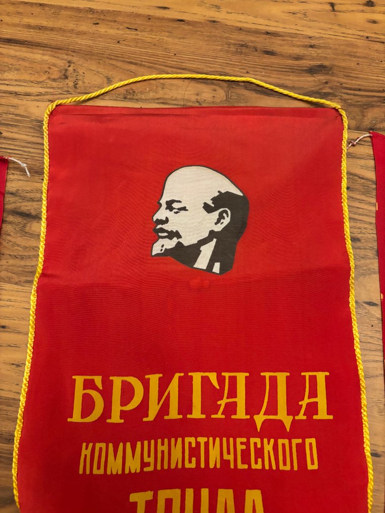 Russie - Drapeau - Sovjet vaantje met twee wimpels #2.1