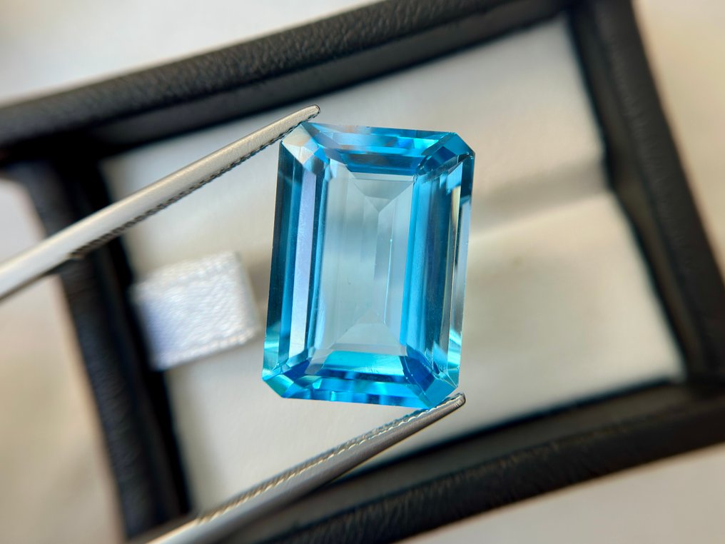 没有保留价 - 1 pcs  蓝色 黄宝石  - 29.00 ct - 国际有色宝石协会（ICA GemLab） - 令人惊叹的光泽蓝色碧玺 #1.0