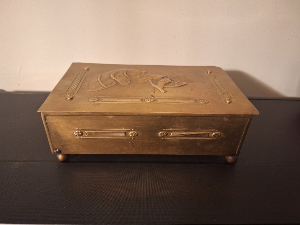 Atelier STAF - Casket - pressed brass - Boudoir box Art Nouveau #1.0