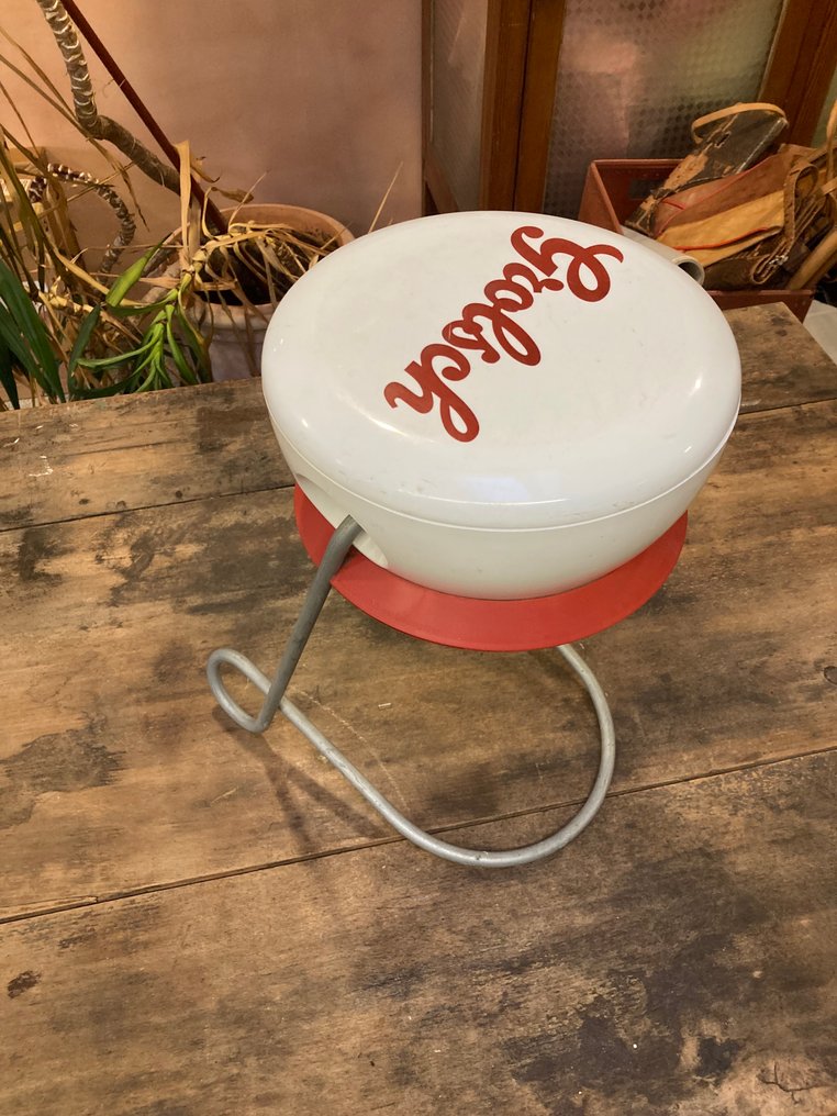 Grolsch - Side table - Iron #4.3