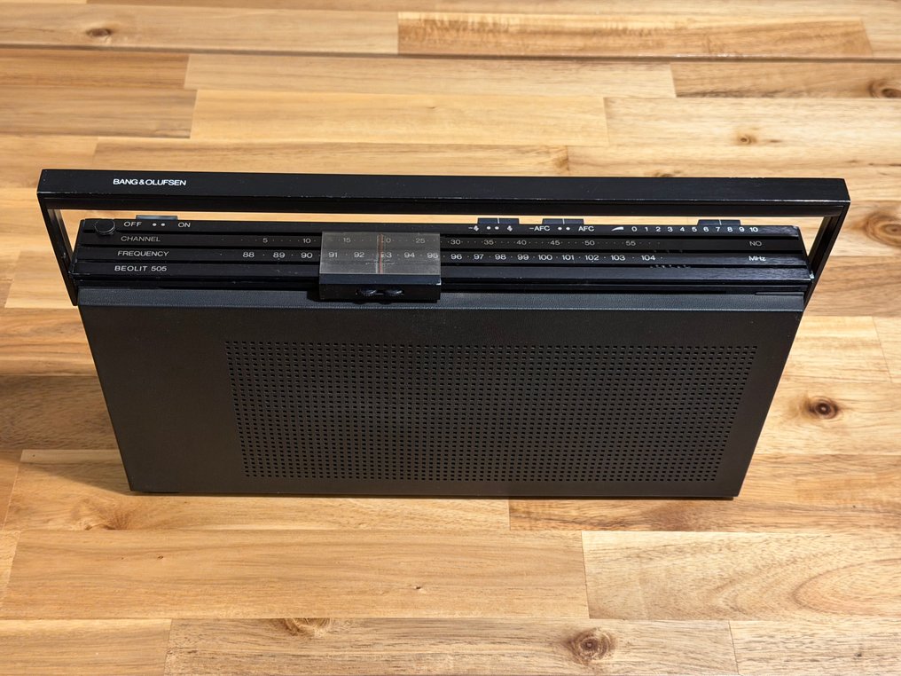 Bang & Olufsen Jacob Jensen - Beolit 505 Radio #4.3