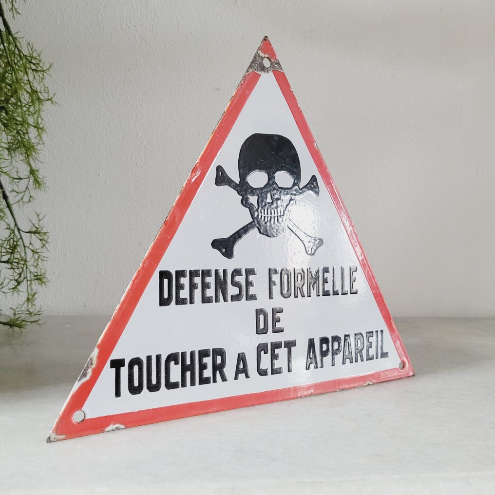 Zeldzaam Emaille Verbodsbord, "Defense Formelle De Toucher a Cet Appareil," 1940 - Advertising sign - Enamel #1.0