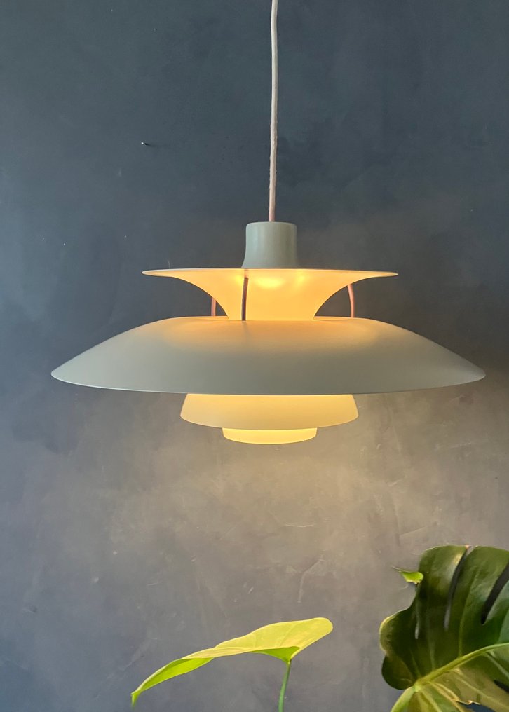 Louis Poulsen - Poul Henningsen - Ceiling lamp - Type 170 91 - Metal - The iconic PH5 #1.0