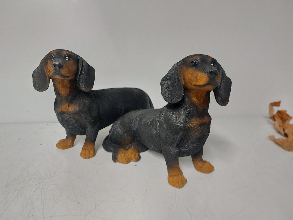 Statue, tuin beeld van een teckel - 20 cm - polyresin #1.0