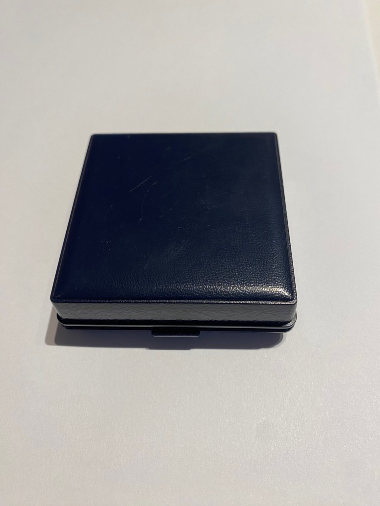 Cook Islands. 5 Dollars 1990  (No Reserve Price) #3.2