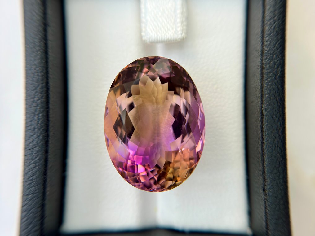 χωρίς τιμή ασφαλείας - 1 pcs Μωβ, Κίτρινο Αμετρίνης - 27.89 ct - Διεθνής Ένωση Έγχρωμων Πολύτιμων Λίθων (ICA GemLab) - Άριστης ποιότητας Αμετρίνα #1.0