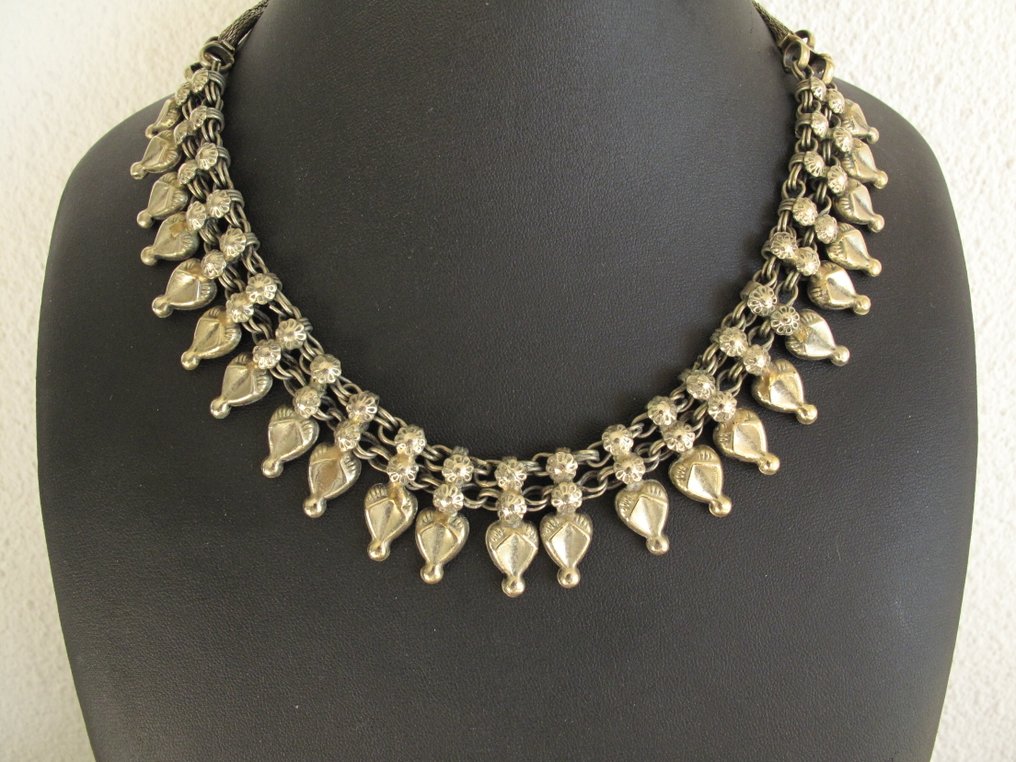 Metallo, Argento - Collana - Inde #1.0