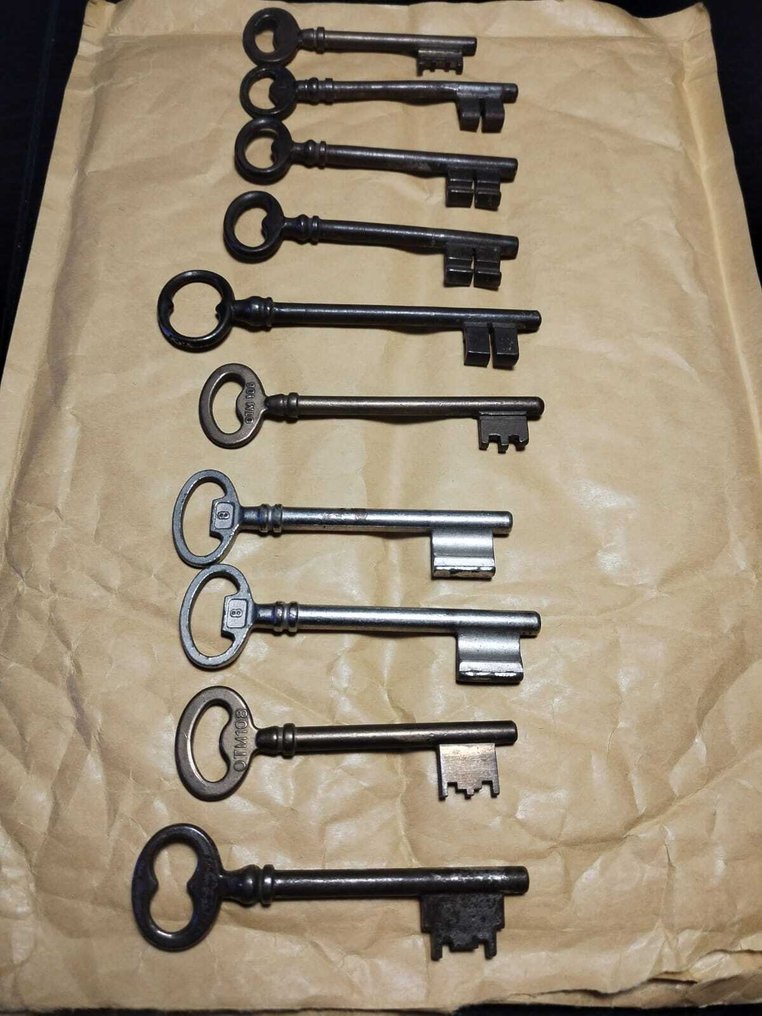 Cheie (10) Antic #1.0