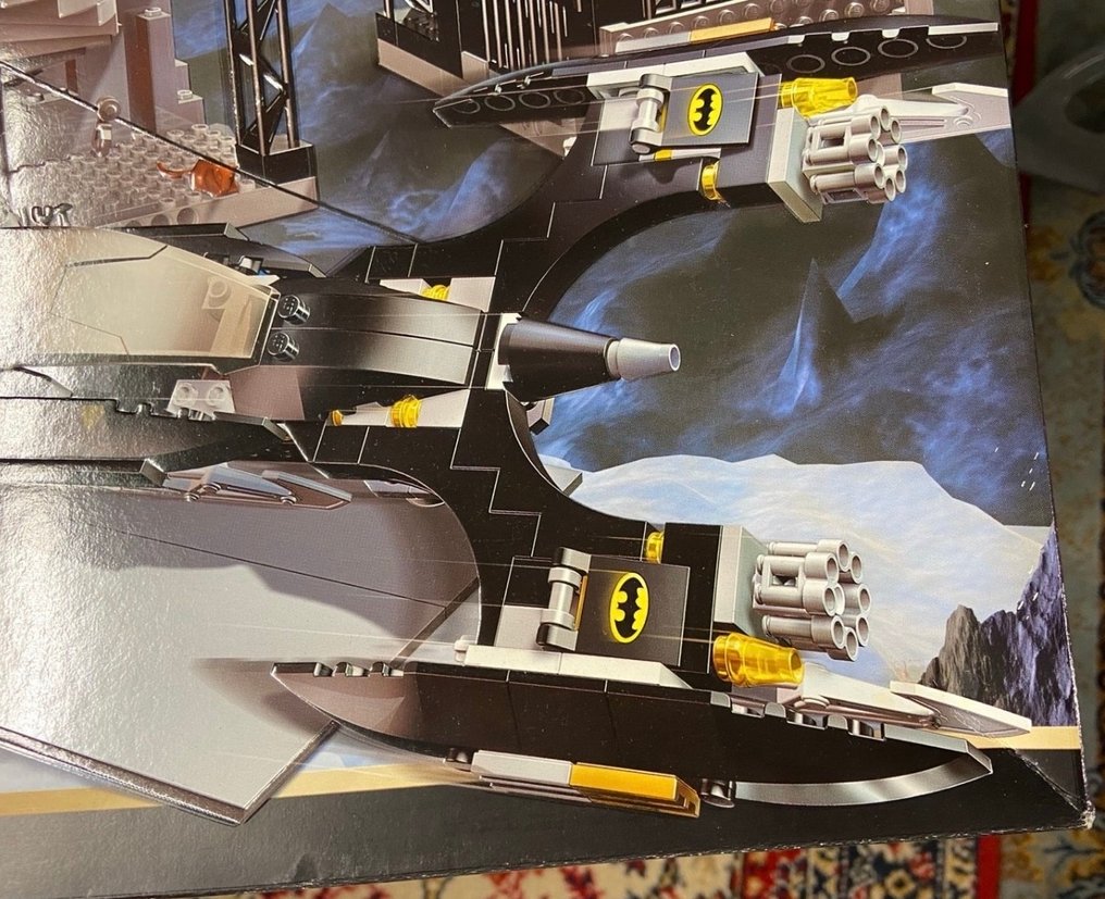 LEGO Set - 7783 - DC Super Heroes - The Batcave #3.2