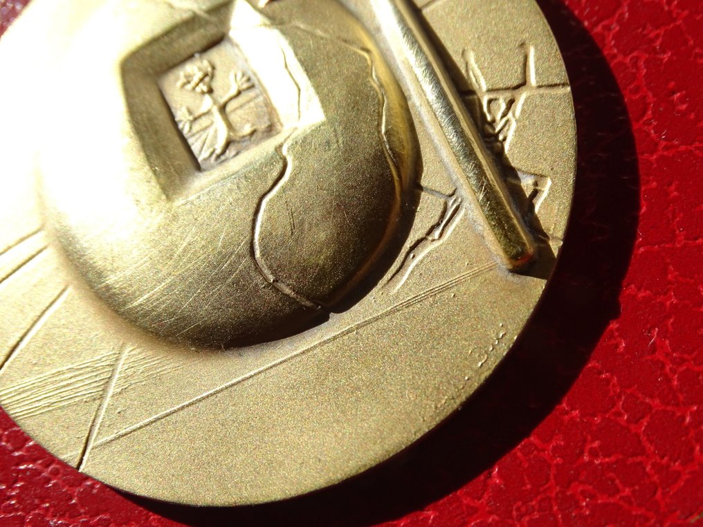 Salvador Dali (1904-1989) - Sculpture, The Golden egg - 5 cm - Silver - 1975 #2.1