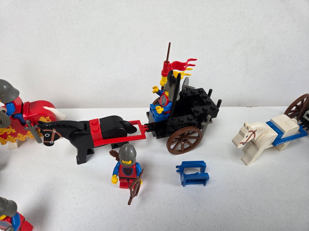 Lego Set - Castle - Jousting Knights 6021 + Supply Wagon 6010 + Horse Cart 6022 + Twin-Arm Launcher 6039 #4.3