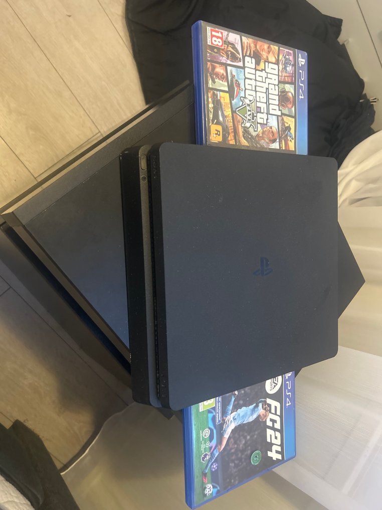 Sony - Playstation 4 (PS4) - Slim - Video game console + games #1.0