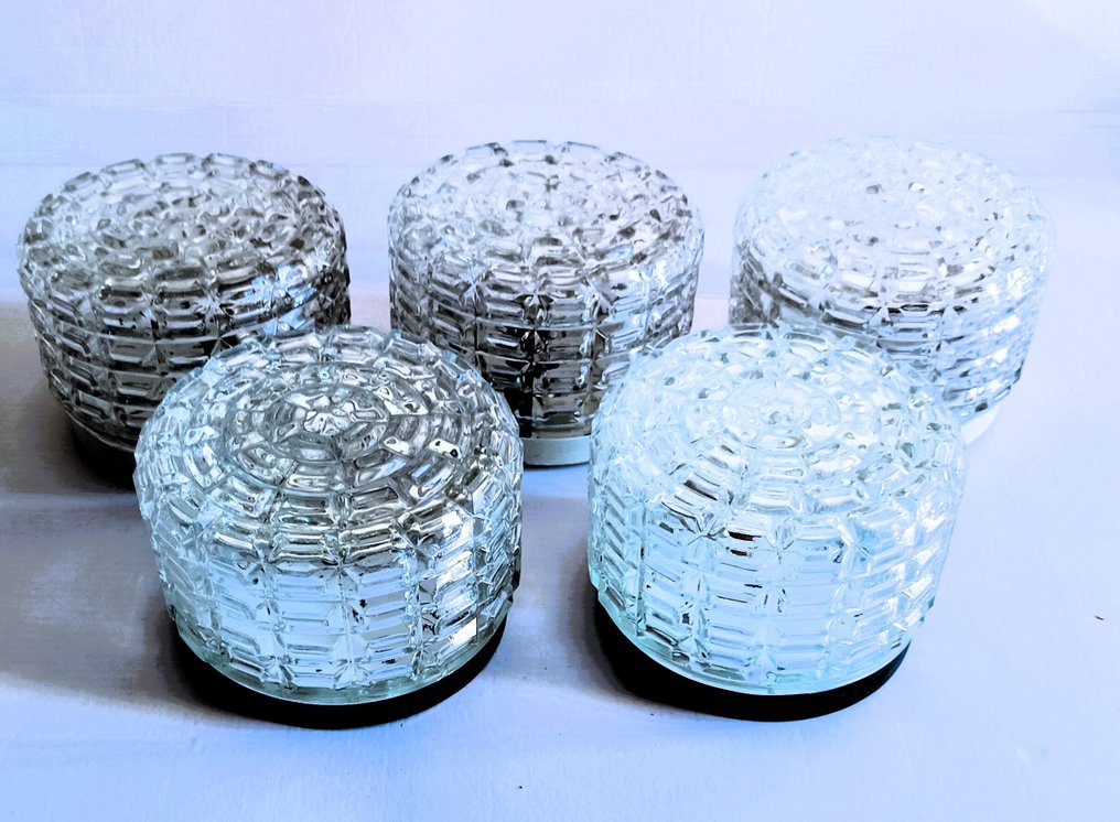 Ceiling lamp - Crystal and chromed steel - Set of five ceiling fixtures with cut glass. #1.0