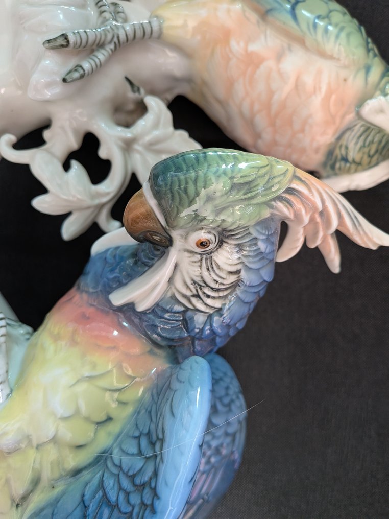 Karl Ens, Volkstedt - Αγαλματίδιο, Deux cacatoès exotiques sur branche - 28 cm - Πορσελάνη #1.0