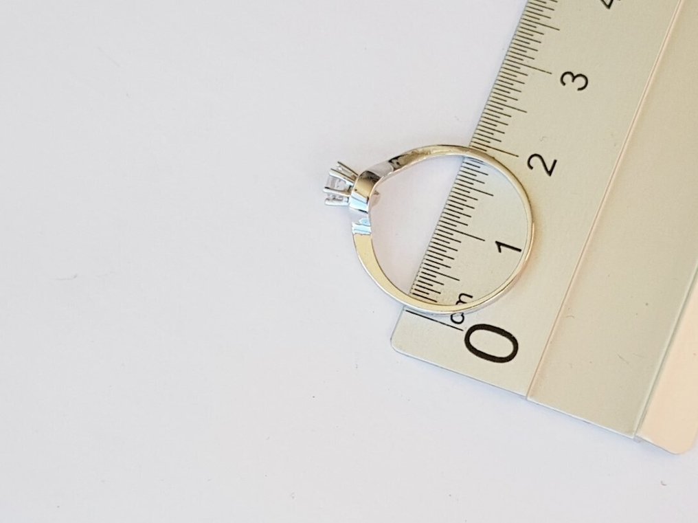 Nincs minimálár - Gyűrű - 18 kt. Fehér arany #3.2