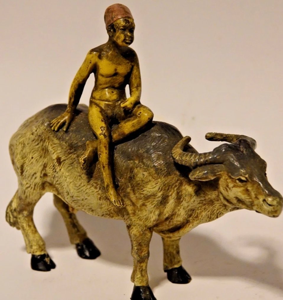 Statuette - Young Arab riding a cow - Koldmalet bronze #1.0