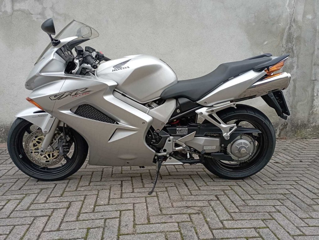 Honda - VFR 800 V-TEC - 2002 #1.0