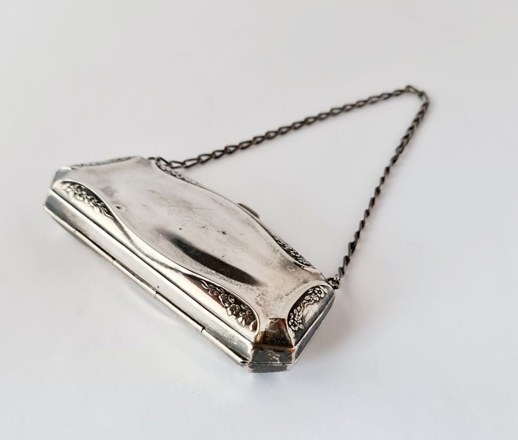 Other brand - E.P.N.S. Silver-Plated Coin Purse with Chain & Green Interior - Purse #2.1