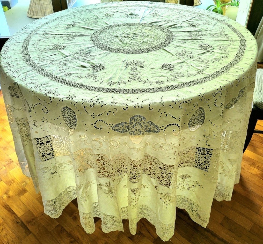 Burano - Tablecloth  - 80 cm - 118 cm - Precious Venezia tablecloth #1.0