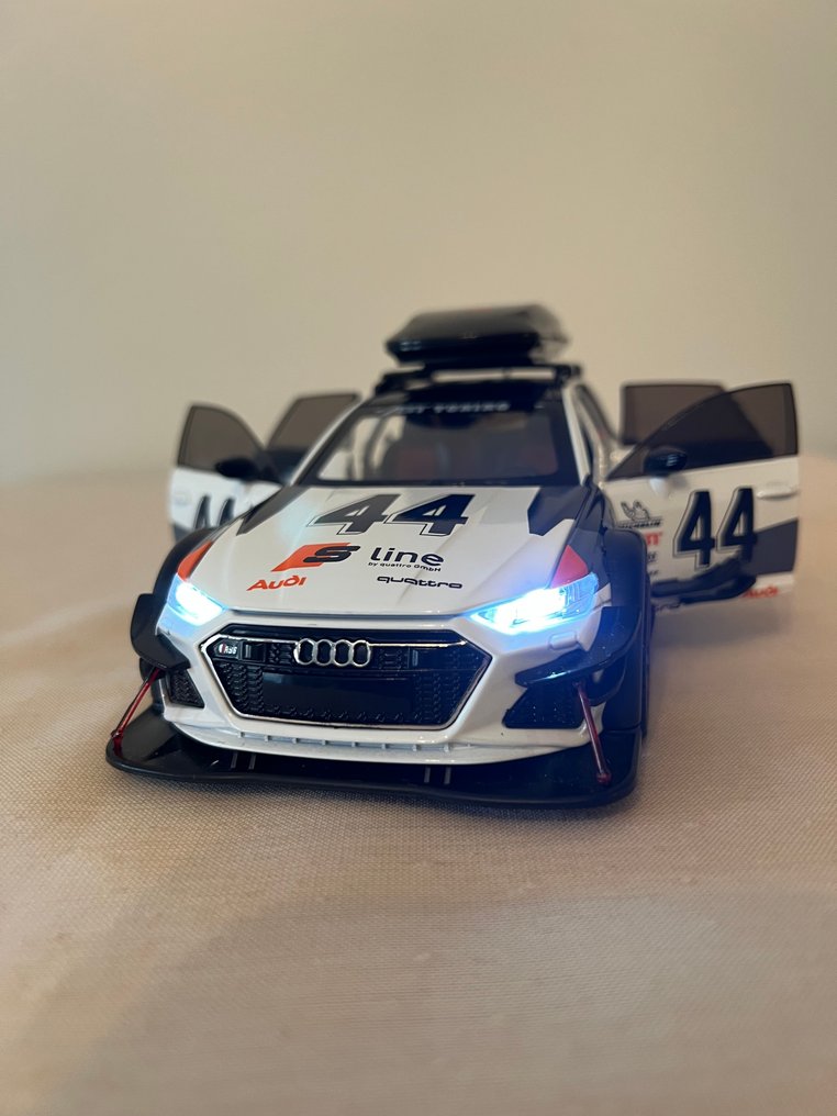 1:24 - Modellbil - Audi RS6 S line rally/street version (model car) #3.2