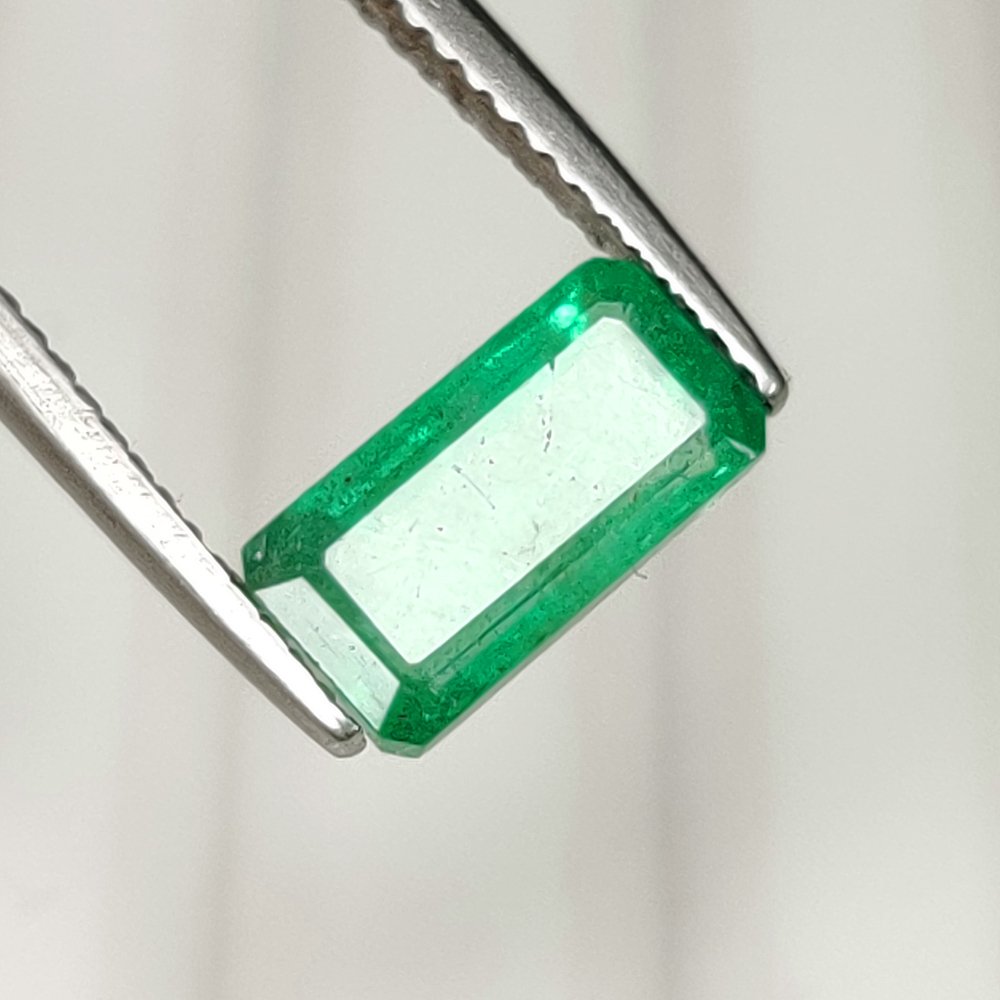 1 pcs Green Emerald - 1.78 ct - International Gemological Institute (IGI) - Minor ! #4.3