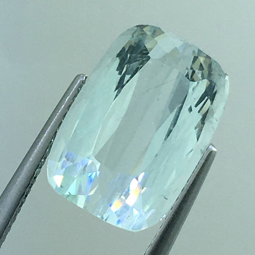 Nincs minimálár - 1 pcs  Kék Akvamarin  - 9.55 ct - Nemzetközi Gemmológiai Intézet (IGI) - Természetes akvamarin #4.3