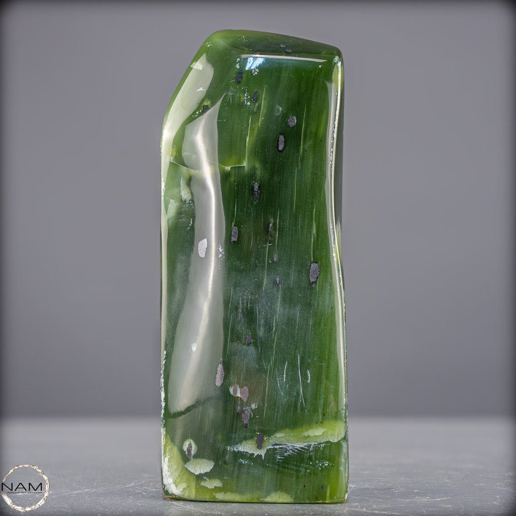 Πολύ σπάνιο φυσικό νεφρίτη-γιανίτης. Crystal-Freeform, Burma- 853.69 g #1.0