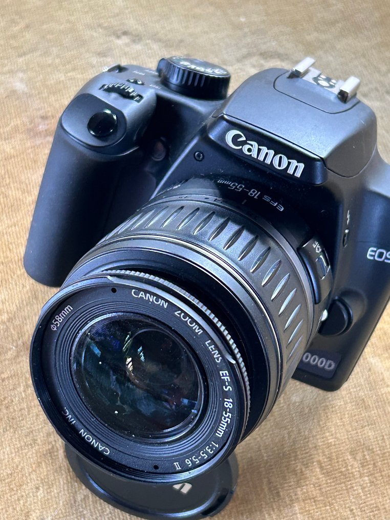 Canon EOS 1000D + EF-S 18-55 II Câmera reflex digital (DSLR) #3.2