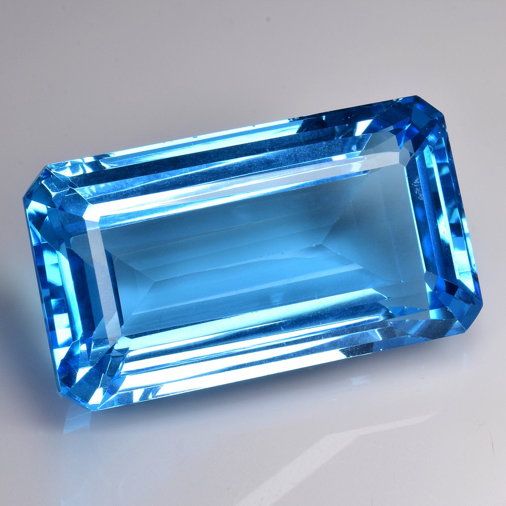 1 pcs  Albastru Topaz  - 94.82 ct - Asociația internațională de pietre prețioase colorate (ICA GemLab) #1.0
