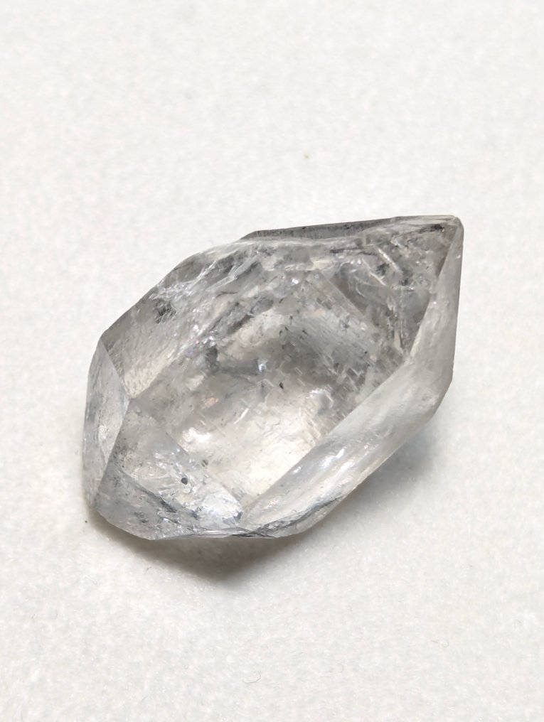 29.5 ct - Rare x2 Moving Two-Phase Inclusions Herkimer Diamond Quartz, from Skardu, Pakistan Specimen - Height: 24 mm - Width: 14 mm- 5.9 g - (1) #3.2