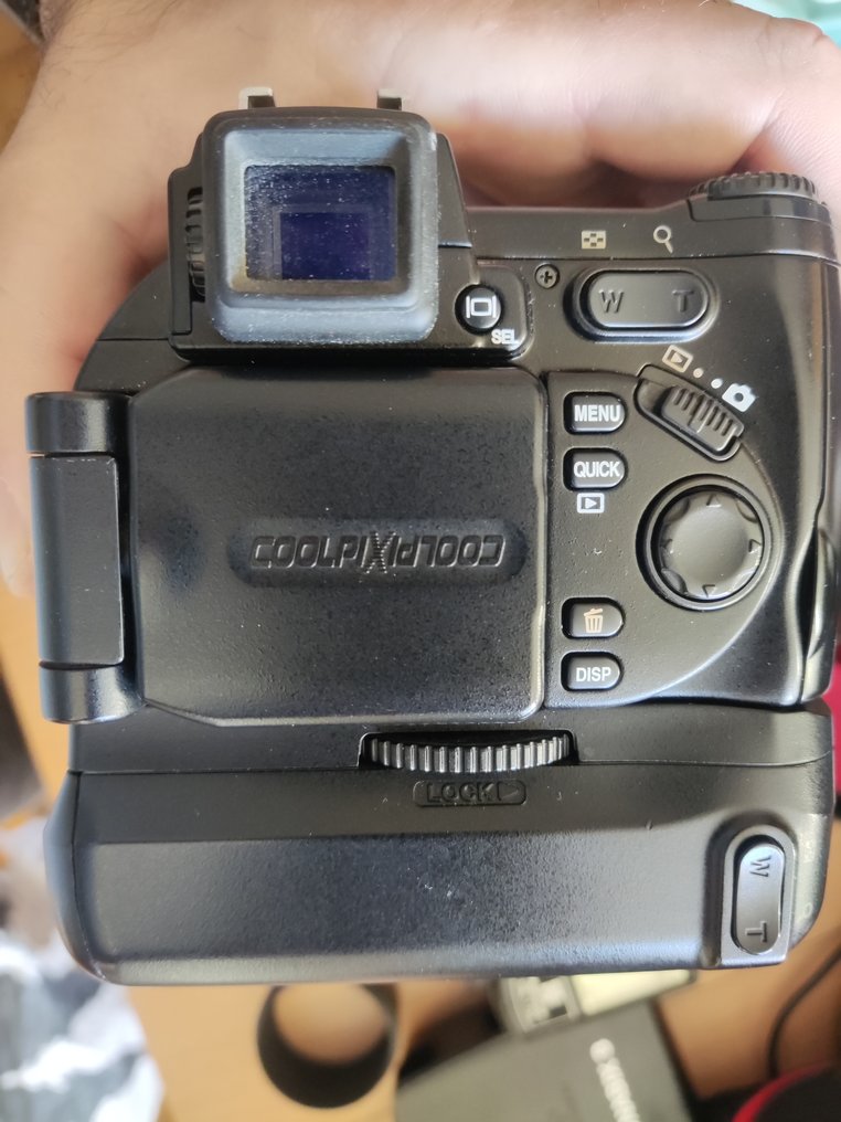 Nikon COOLPIX 5700 Digital compact camera #3.2