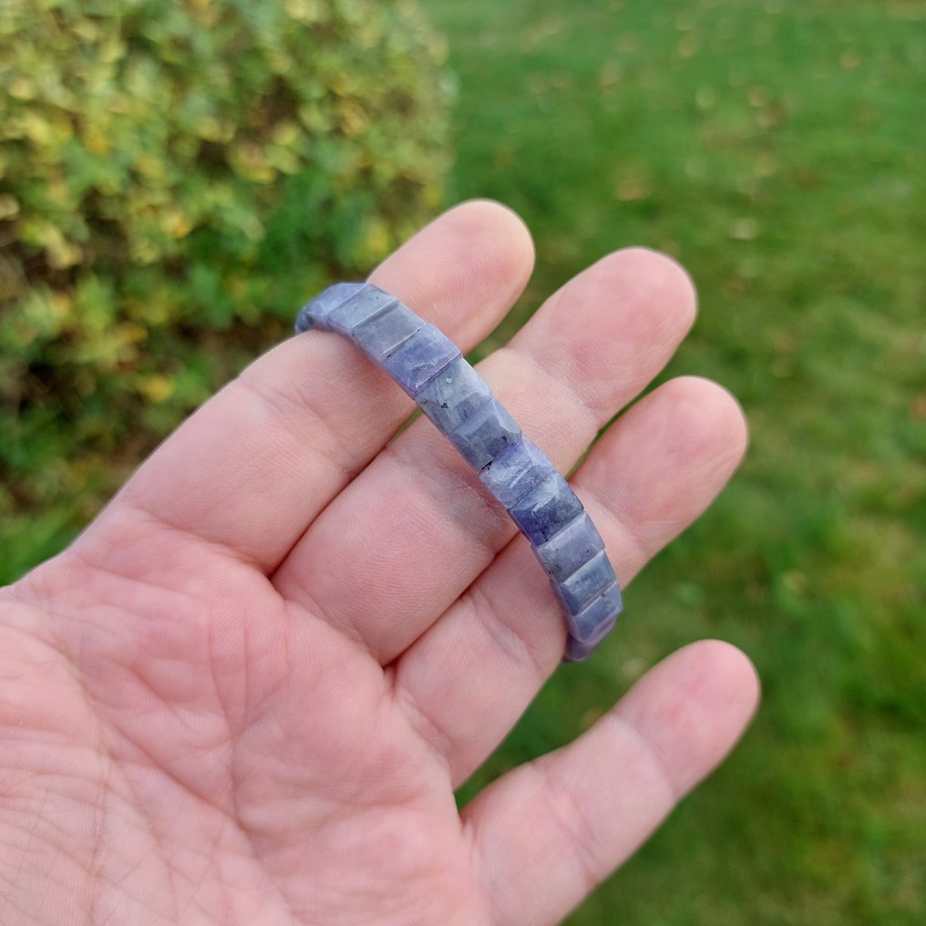 Rare tanzanite. Elegant flawless bracelet. High-quality natural stone. - Height: 1 cm - Width: 0.4 cm- 20 g #4.3