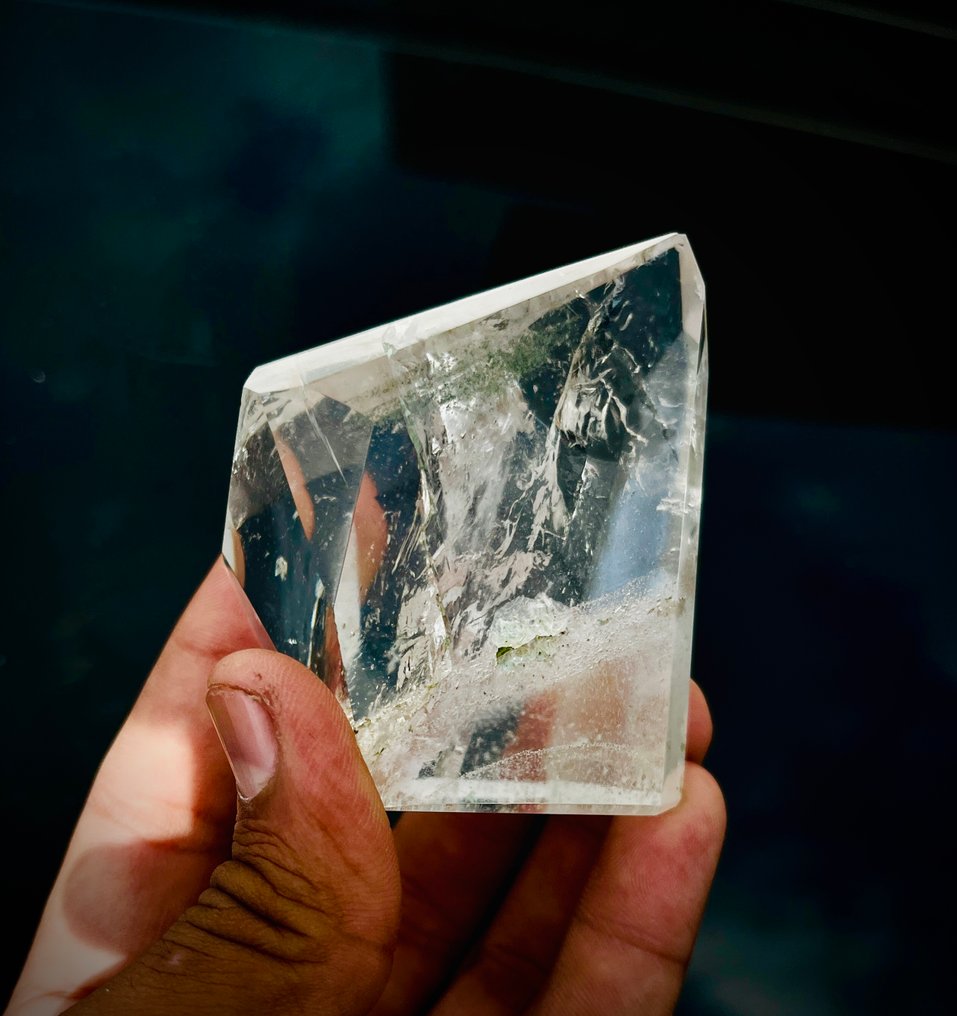 Centrepiece  - Transparent - Clear Crystal Quartz - First Quality Natural - Cut Polished – Collector’s Item #4.3