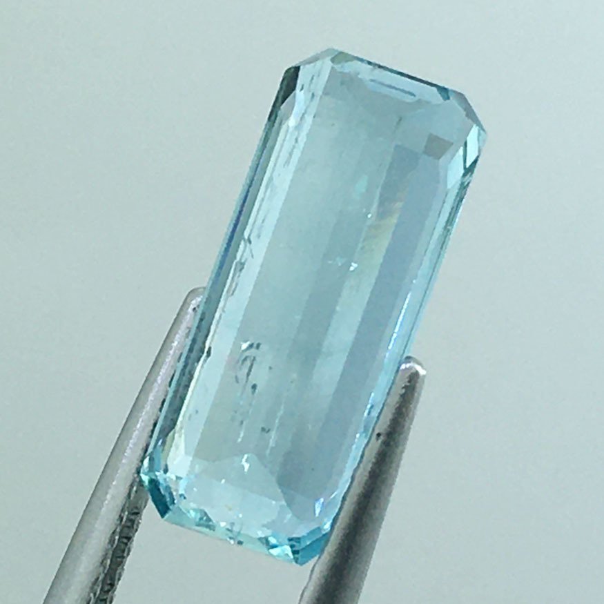 Ingen reservasjonspris - 1 pcs  Blå Akvamarin  - 5.06 ct - Det internasjonale gemologiske institutt (IGI) - naturlig aquamarin #2.1