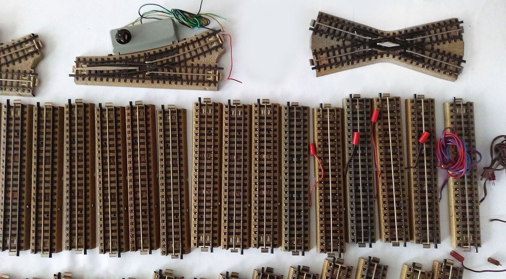 Märklin H0 - 3600D/3600BSD/3600A/3600AA/3600BSA/3400K/3600MW - 模型火車軌道 (60) - Set wissels en rails van het Märklin 3600 systeem, Periode 1947-1958. #2.1