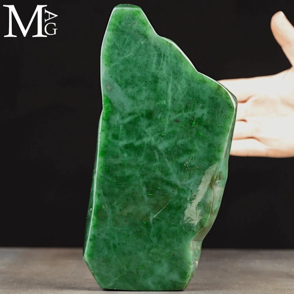 Extremely Valuable Mineral Specimen - Nephrite Jade from Burma Mines - Natural Free Form - Height: 225 mm - Width: 110 mm- 1790 g #1.0