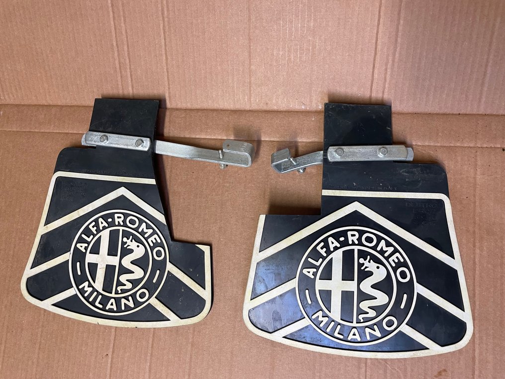 Parte di auto (1) - Alfa Romeo - 1960-1970 #1.0