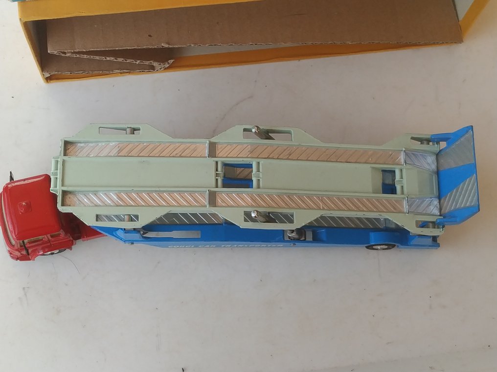 Corgi - Model vrachtwagen  (5) - Corgi Major Toys Original Issue - Second Series Bedford Tractor TK & "Carrimore" Car Transporter - In Original First Serie Carton "Picture" Box - 1960/1962 #2.1