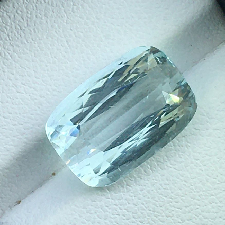 Nincs minimálár - 1 pcs  Kék Akvamarin  - 9.55 ct - Nemzetközi Gemmológiai Intézet (IGI) - Természetes akvamarin #1.0