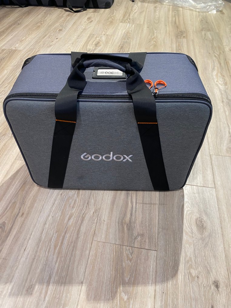 Godox Godox M300D LED Daylight Knowled Studio lights #1.0