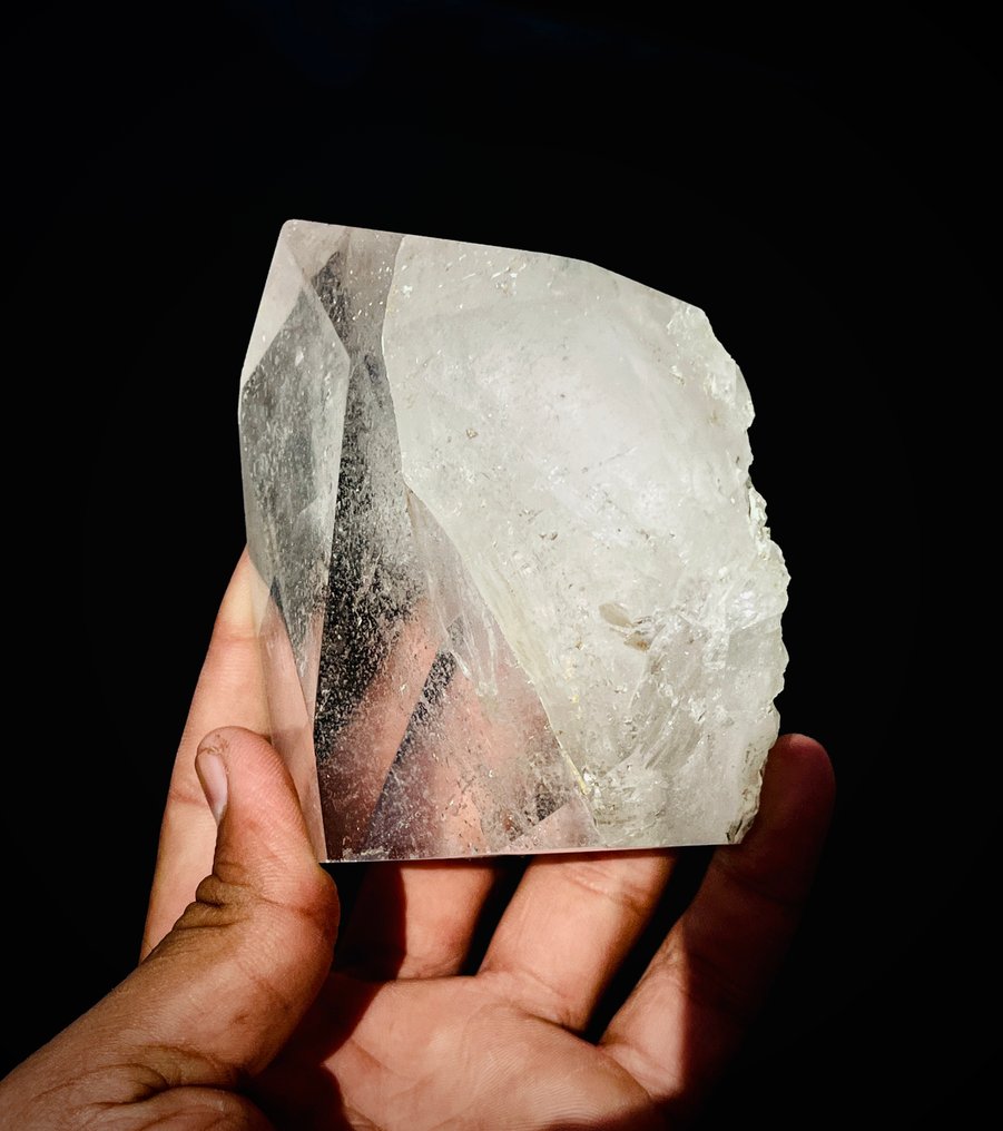 Centrepiece  - Transparent - Clear Crystal Quartz - First Quality Natural - Cut Polished – Collector’s Item- #1.0