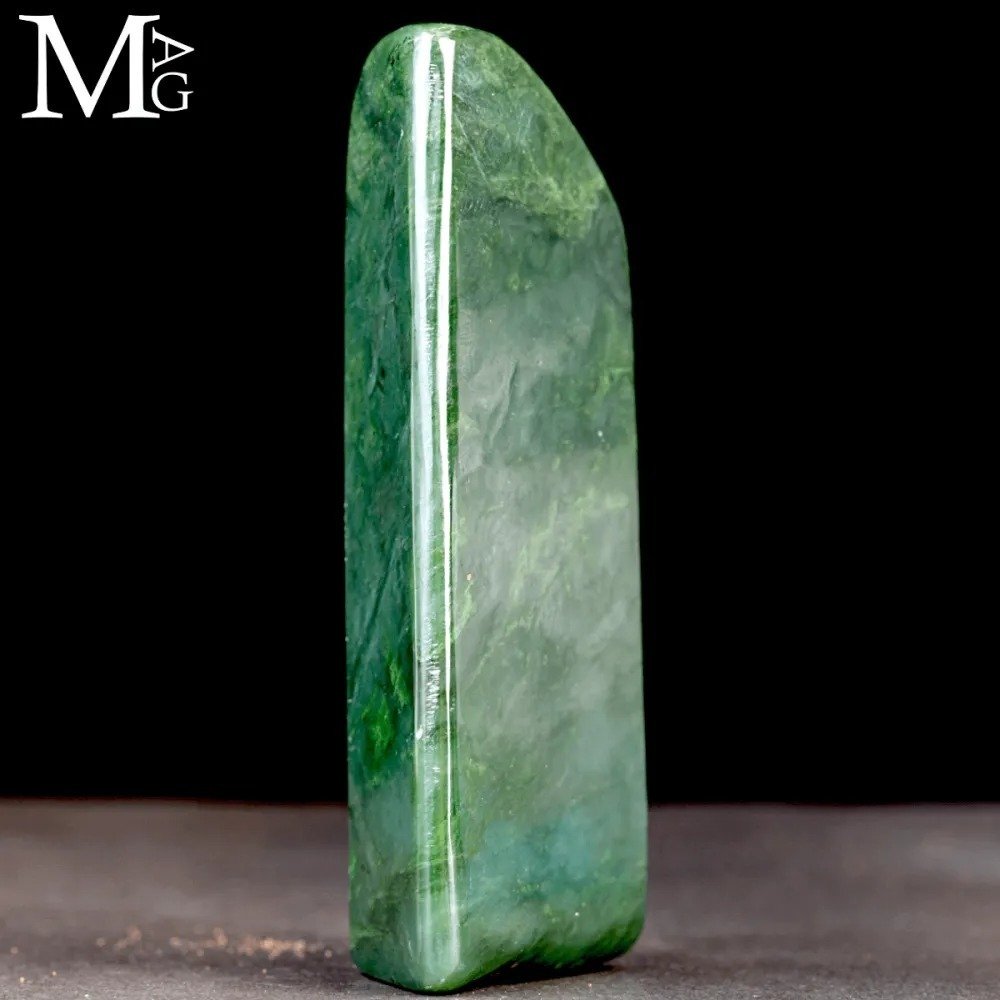 卓越品质的软玉 - 自由形态 - 缅甸标本 - 高度: 136 mm - 闊度: 62 mm- 485 g #1.0