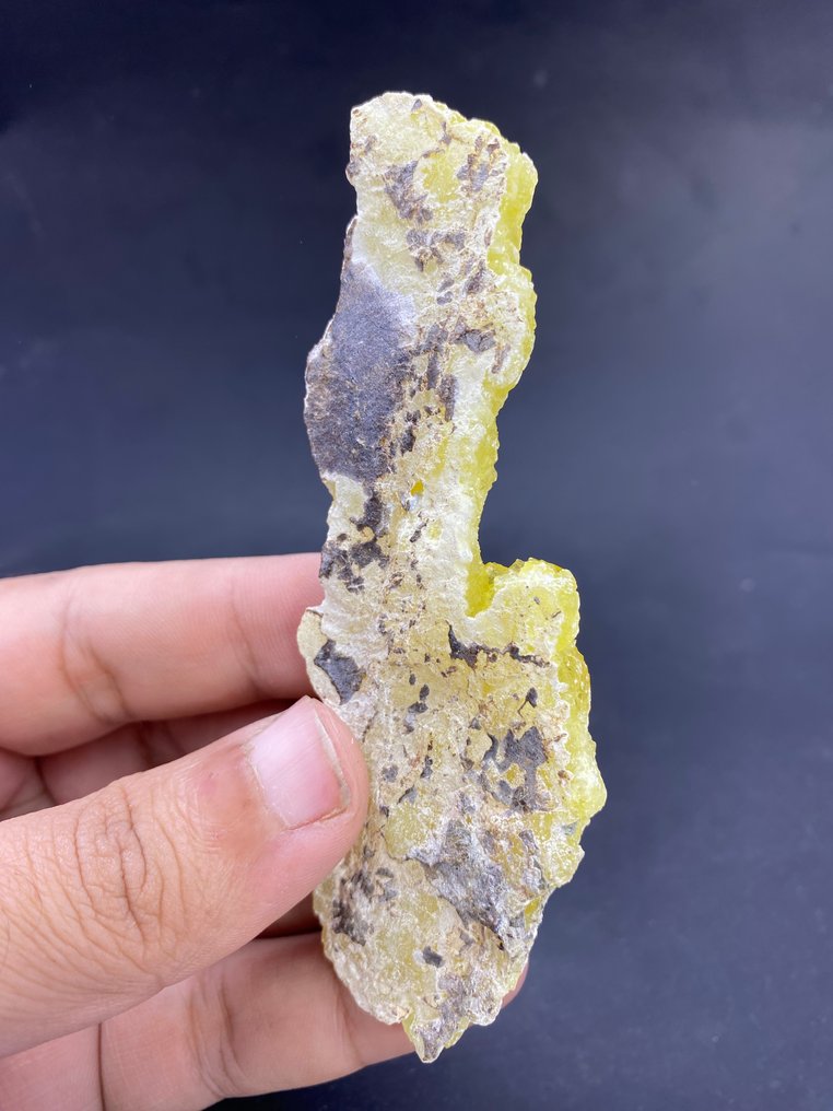 Brucite Specimen - Height: 115 mm - Width: 40 mm- 38.5 g - (1) #1.0