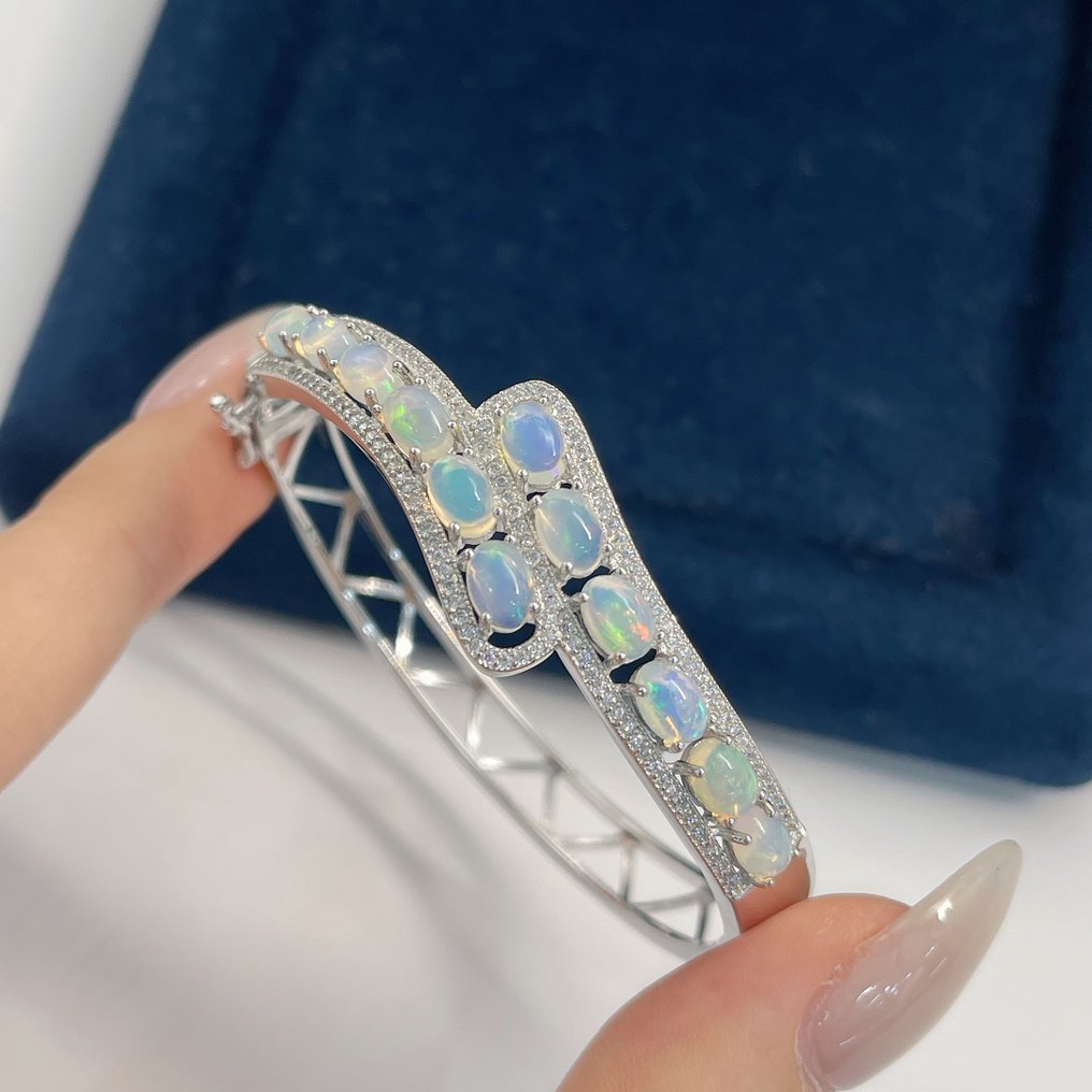 手工925银手镯，镶嵌4.3克拉天然埃塞俄比亚欧泊 - 18厘米- 15 g - (1) #4.3