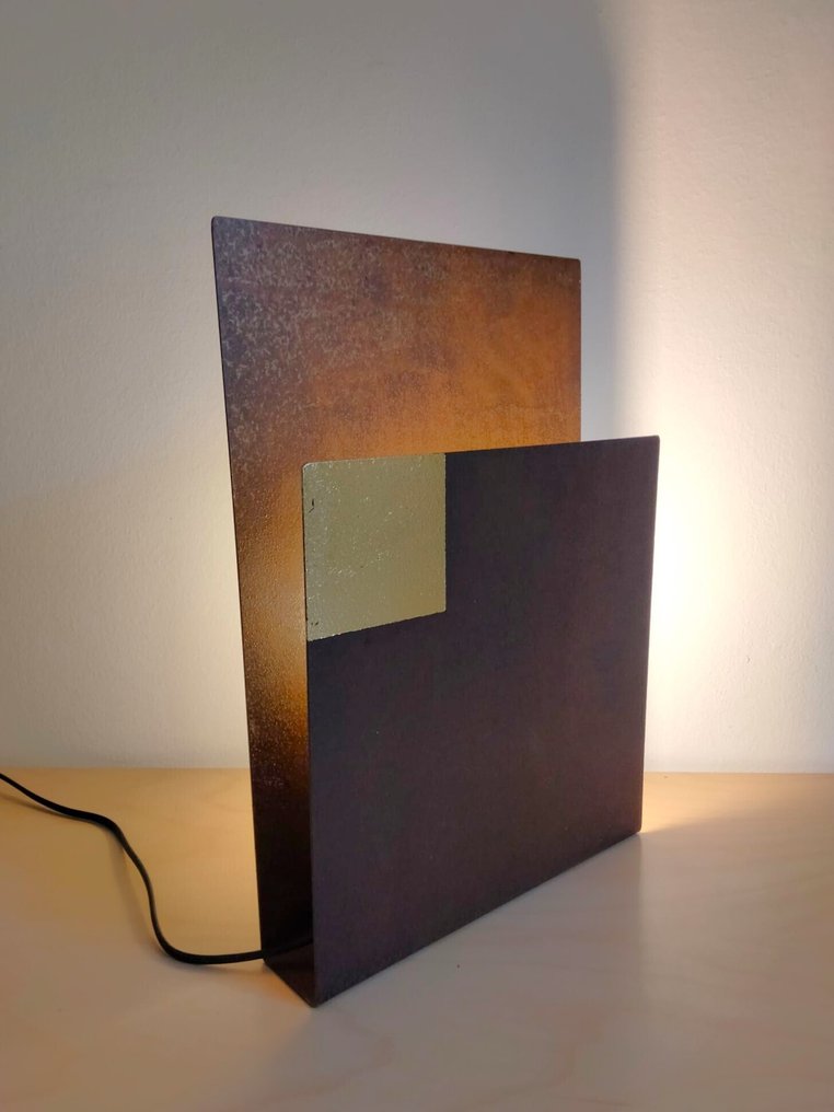 OUT design - Roberto Dagnino - 台灯 - Doratae - corten #1.0