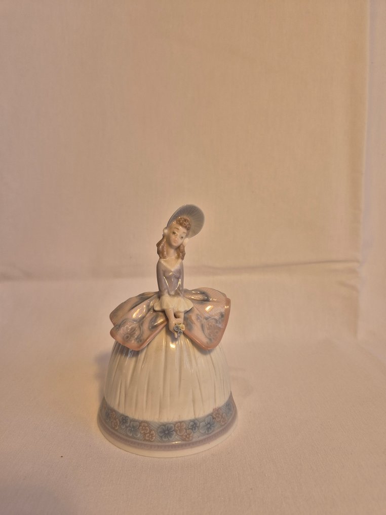 Lladró - Figure - Porzellan-Glocke mit Dame - Porcelain #1.0